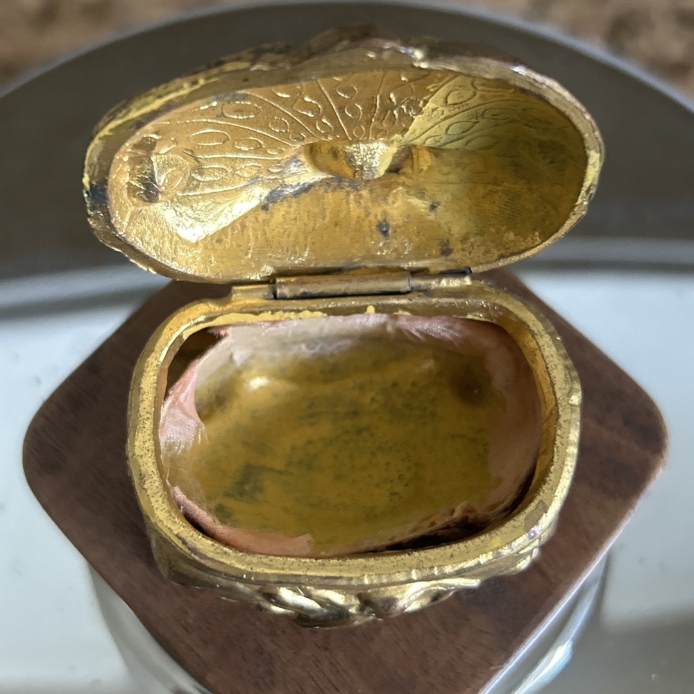 Vintage Antique Jewelry Trinket Box Gold Tone Tests 70.5% Lead 28.7% Copper - Picture 7 of 8